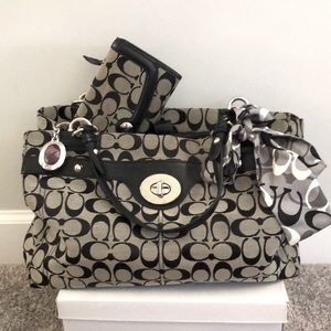 Coach purse w/ matching wallet, scarf and keychain